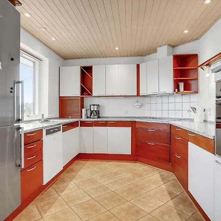 Gorgeous In With Kitchen